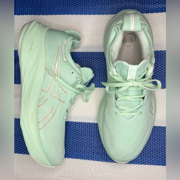 🎉 ASICS GEL-NIMBUS® 26 FF Blast + Pure Gel Women’s Size 10 Shoes Mint Green - Picture 1 of 16